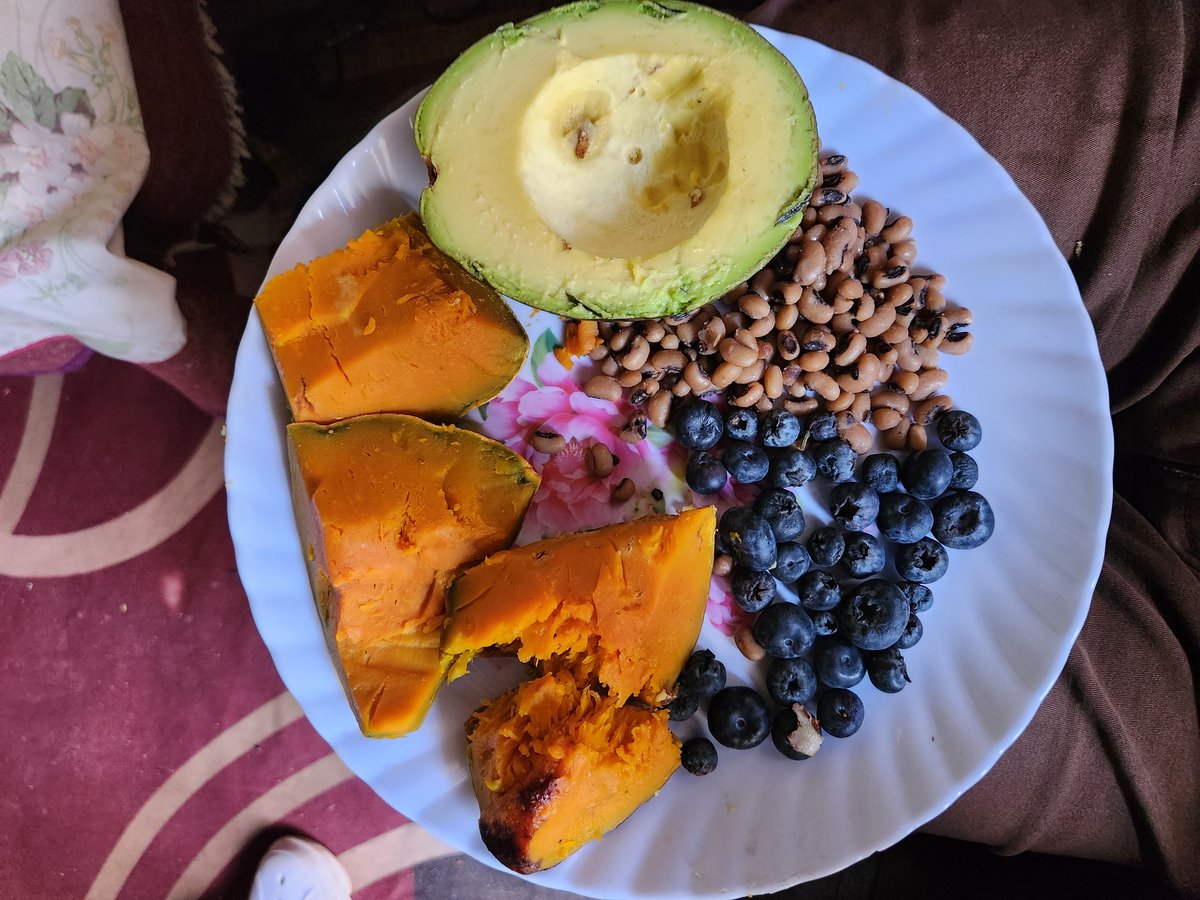 Black Eyed Peas, Pumpkin, Avocado and Blueberries